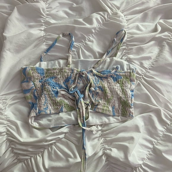 Crop Top - Picture 2 of 4